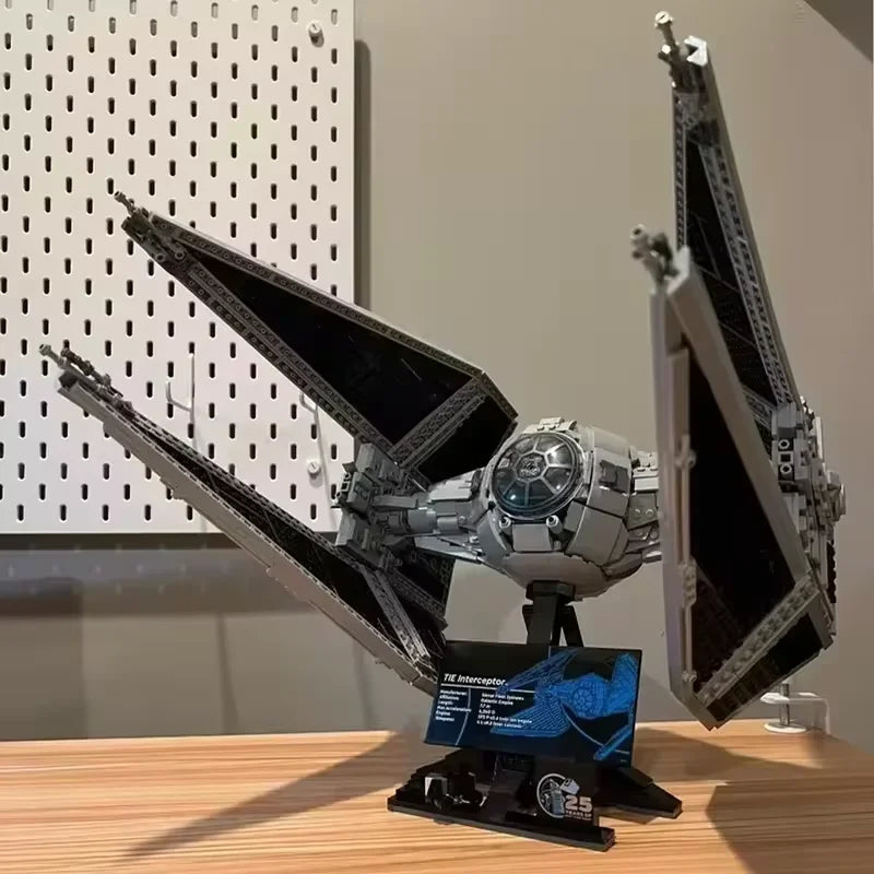 Nave TIE Interceptor Star war em Blocos de Montar – Modelo Técnico Colecionável 1931 Peças para Exposição