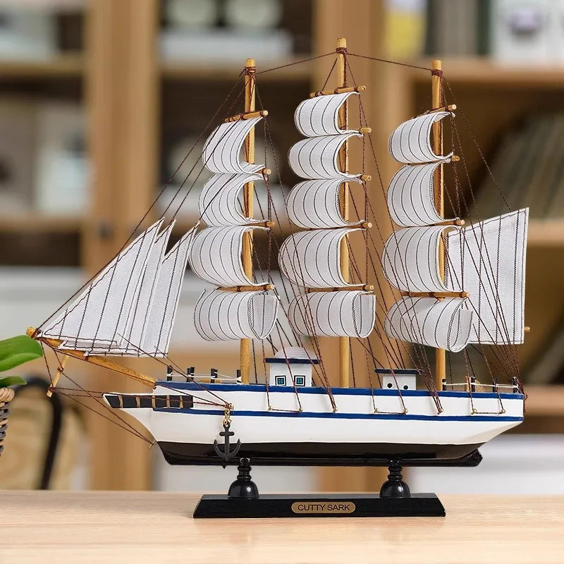Barco Pirata Decorativo em Madeira Artesanal – Navio Náutico para Decoração de Casa e Escritório