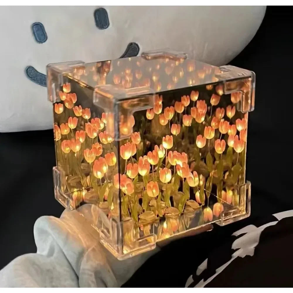 Luminária Noturna 3D Tulipa DIY em Cubo de Vidro – Kit Criativo para Montagem, Decoração Romântica e Presente Especial